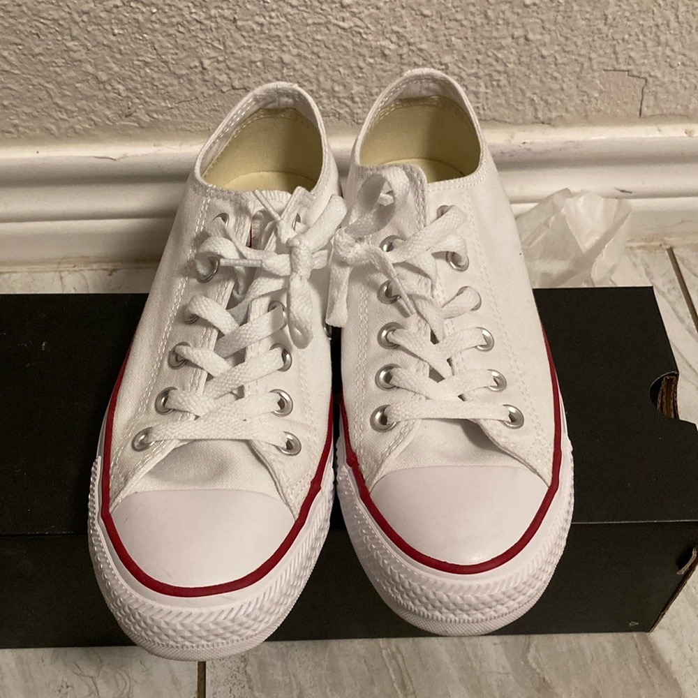 Women’s converse